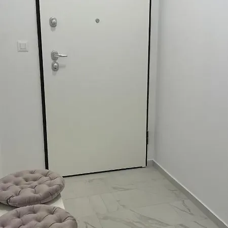 Apartment Ad